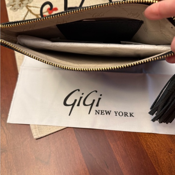 GiGi New York Black Women's All In One Clutch, New Without Tags - Picture 9 of 11